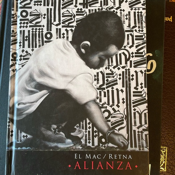 Upper Playground Other - Super rare book - El Mac / Retna - Alianza